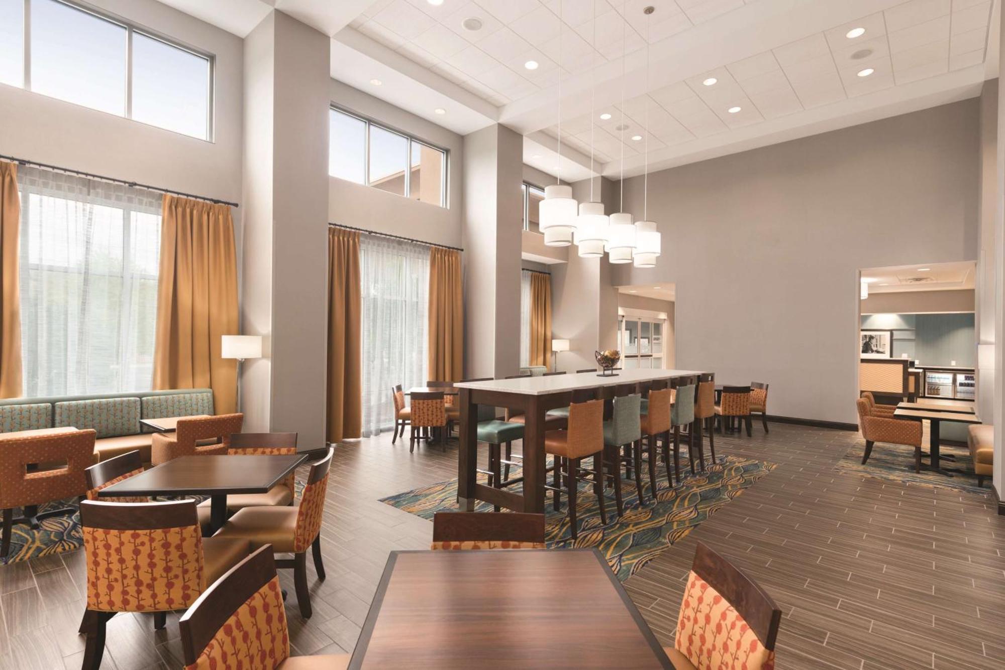 Hampton Inn & Suites - Deland De Land Exterior foto
